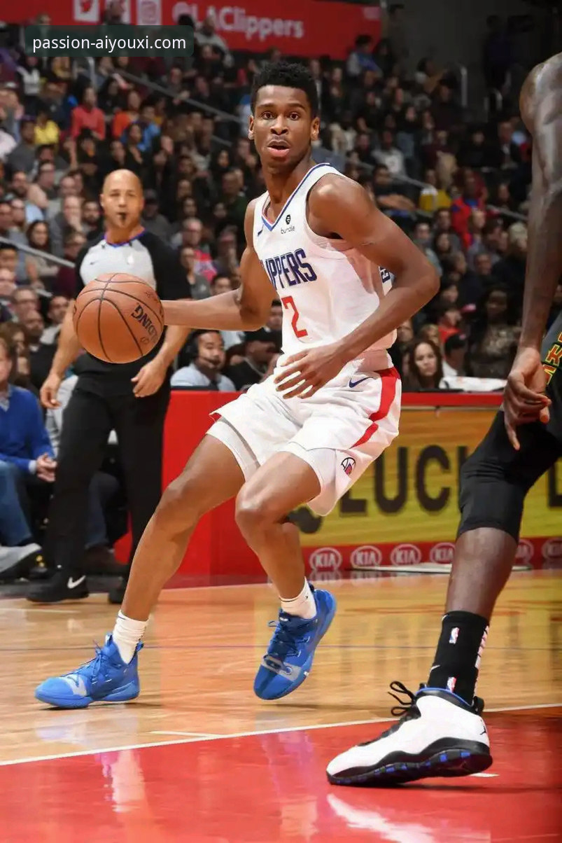 爱游戏官网新用户礼包 如何从一场NBA对攻大战中,解读球星与平台的“技术稳定性”?